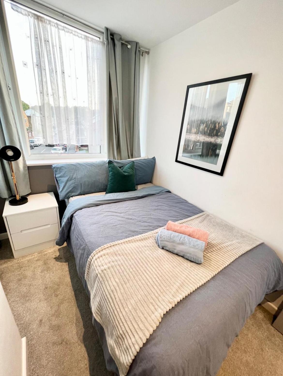 Lovely & Stylish 2 Bed Flat Close To Heathrow Yiewsley Exteriér fotografie